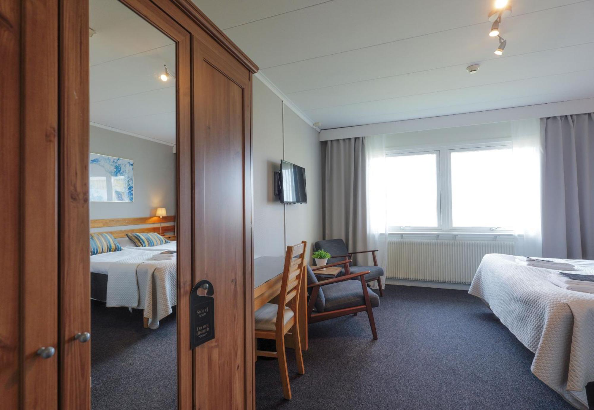 Hotell Veckefjaerden Эрншёльдсвик Экстерьер фото